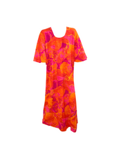 Load image into Gallery viewer, 70s Vibrant Hawaiian Dress