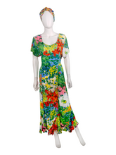 Load image into Gallery viewer, Vibrant 90&#39;s Floral Dress