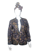 Load image into Gallery viewer, Reversible cotton Jacket